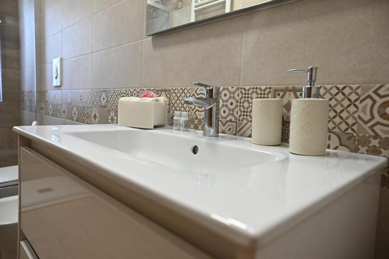 Dimora Fefe Apartment Монополи Екстериор снимка